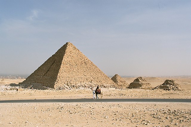 Piramide van Menkaoera